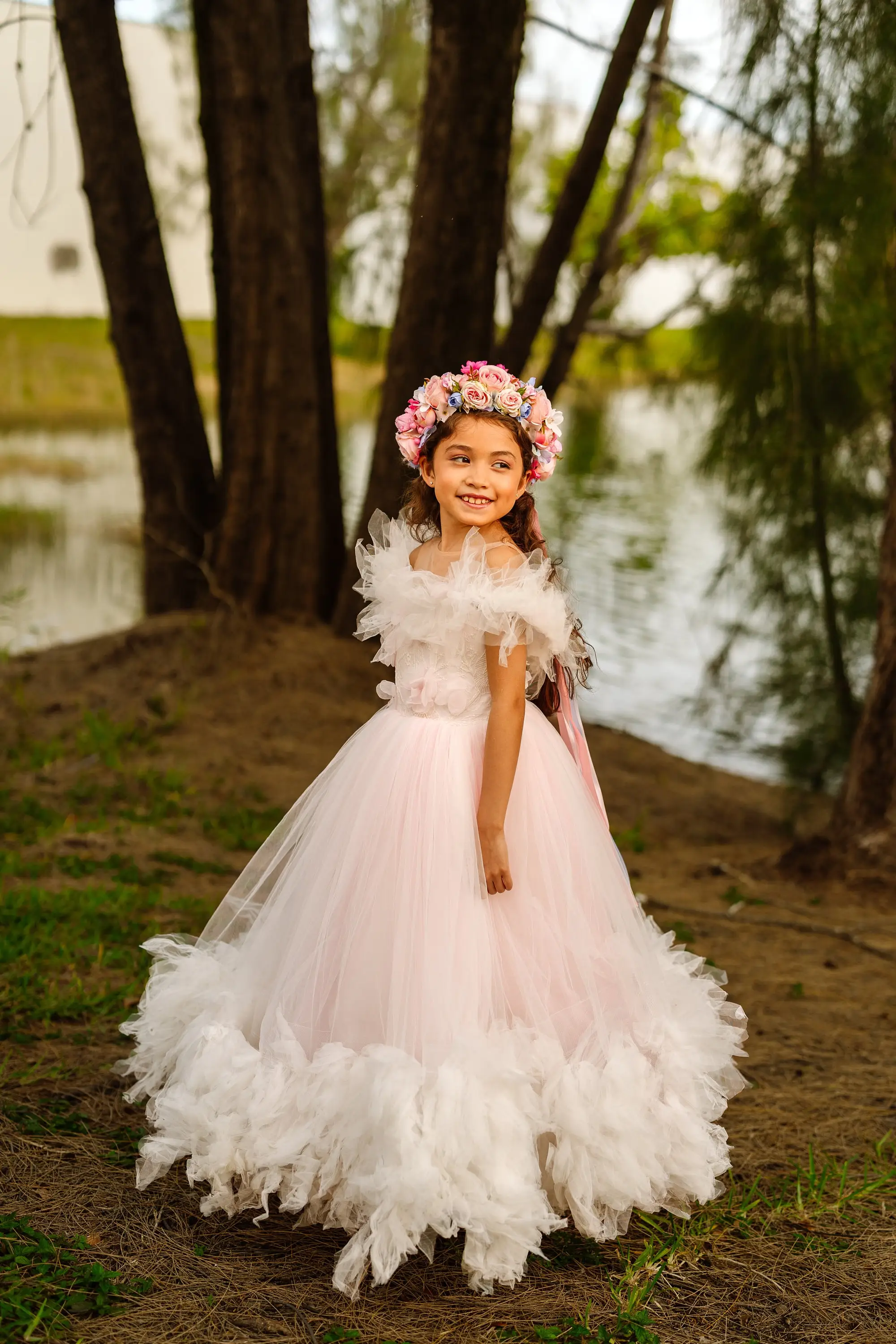 

Lovely Pink Flower Girl Dress Wedding Tulle Ball Gown Junior Bridesmaid Puffy Skirt Laced Kids Birthday Gift First Communion