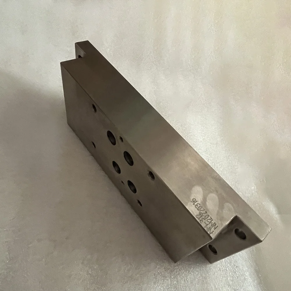 YD Waterjet Intensifier Pump 10044 Manifold Hydraulic Top Mount For YongDa WaterJet Cutting Heads Hydraulic Shift Valve Manifold