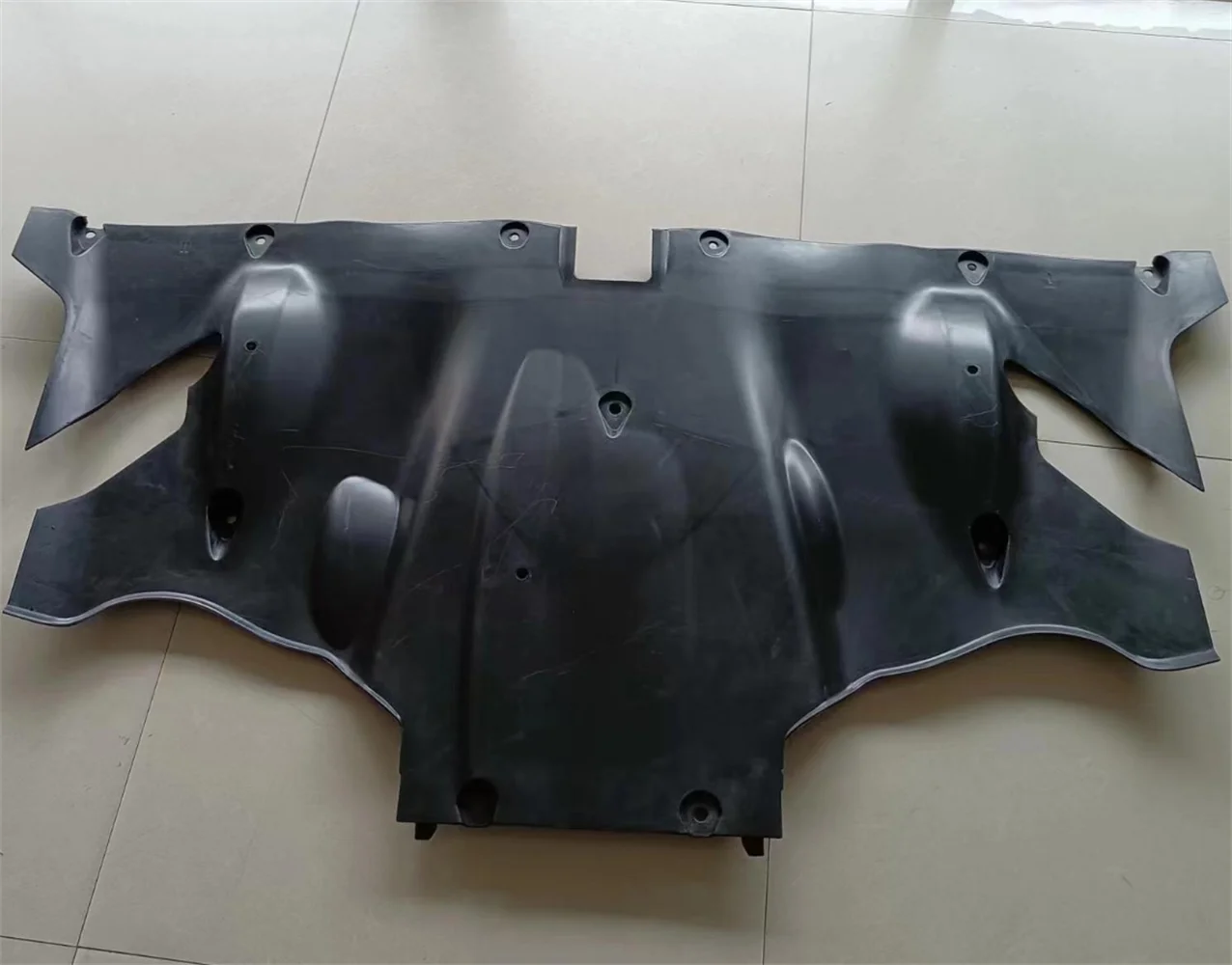 Suitable for 2021-2023 Tesla models 3/Y rear engine bottom flash cover engine lower guard 1498771-00-D