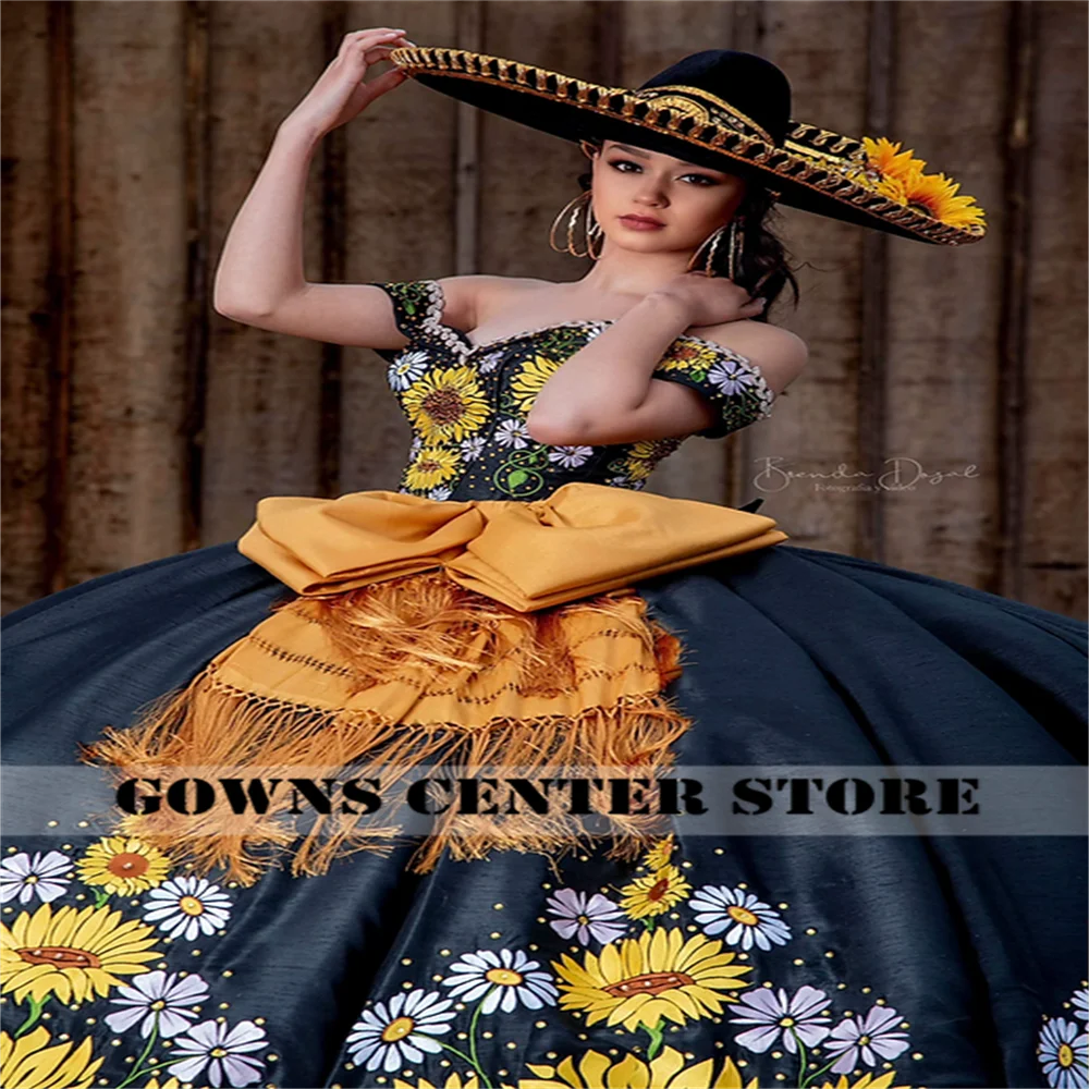 Embroidered Sunflower Black Quinceanera Dresses Ball Gown Birthday Party Dress Mexican Graduation Gown sweet 15 16 Customized