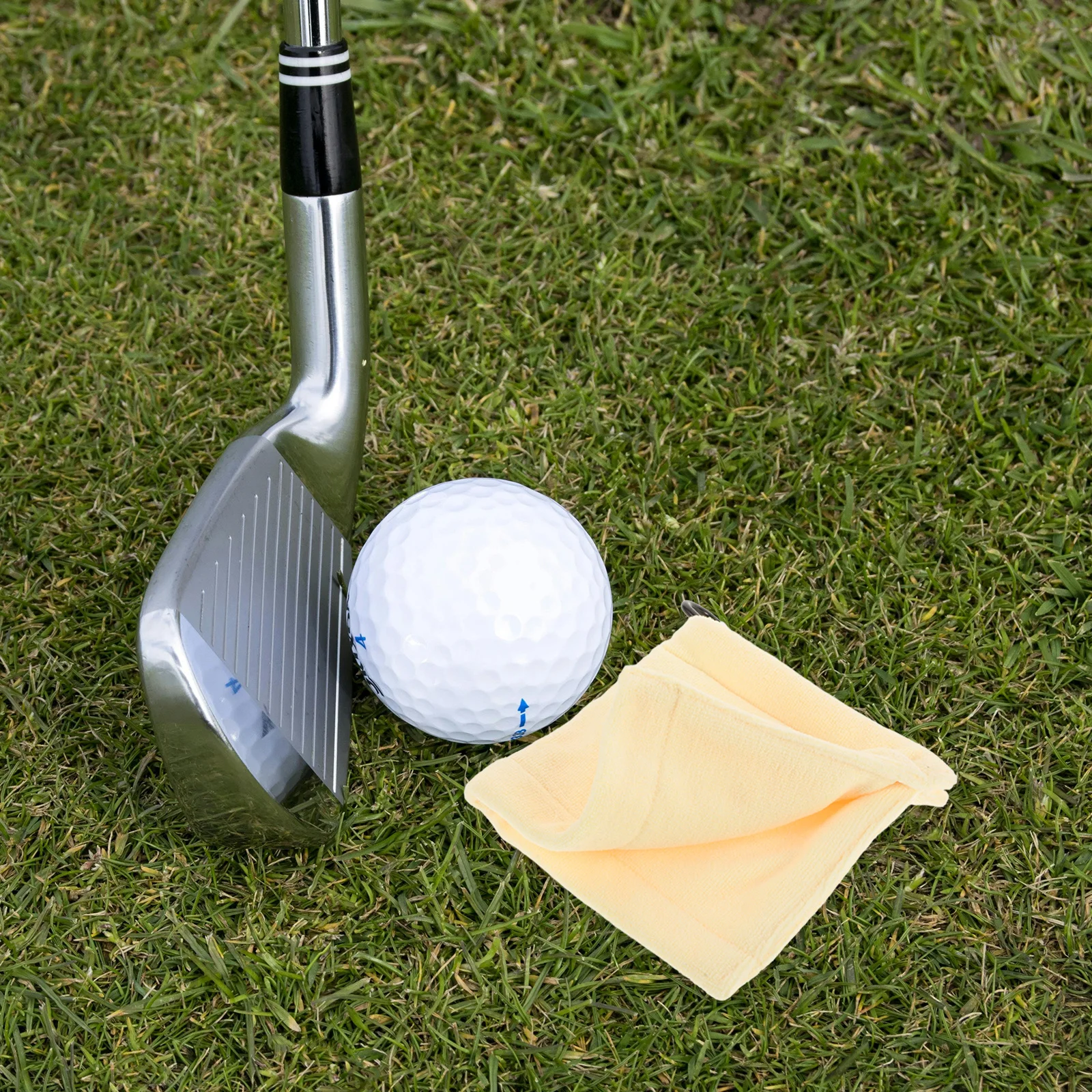 

Golf Towel Microfiber Soft Absorbent Cleaning Wipe For Clubs Balls Sports Accessories Hanging Loop Durable Washable Lightweight