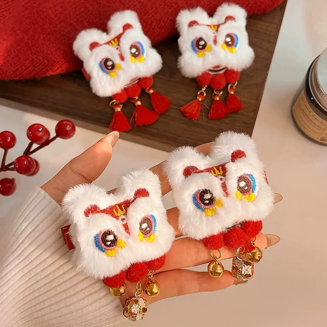 

2pcsNew Year's Chinese Romantic Su Plush Lion Hair Clip Cute Hair Accessories