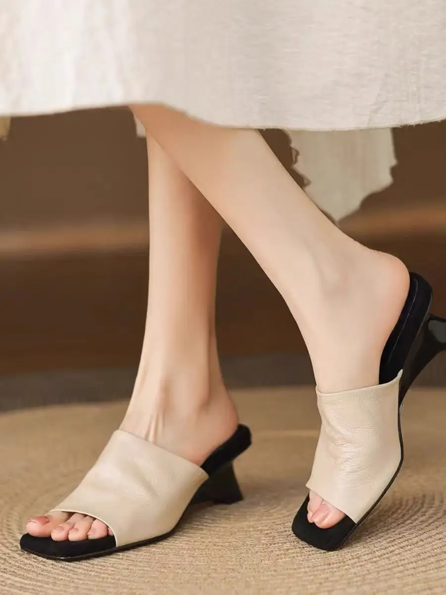 

Soft Leather Retro Slip-On Summer Sandals mid Heel Thi Bot Flat Footwear Casual Wear Rubber Sole Korean Sle Thong Slip...