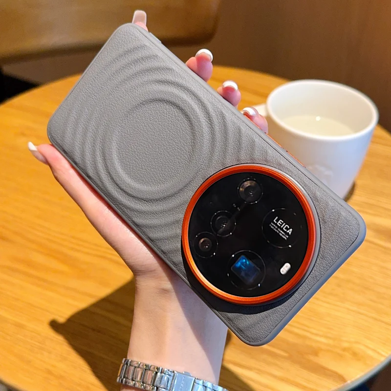 

Чехол из искусственной кожи с магнитным волнистым узором для Xiaomi 15 14 Ultra и металлическим объективом камеры для Xiaomi Mi 15 Ultra