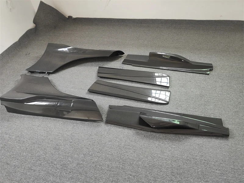 

Used for Upgrading McLaren MP4 650S to 675LT Style True Carbon Fiber Car Side Skirts Body Kit Side Lip Spoilers Side Lip Chin