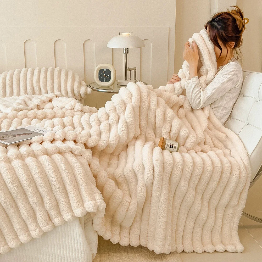 Light luxury Solid Color Multifunctional Rabbit Velvet Blanket Winter Thick Warm Flannel Used For Bedroom Living Room Blanket