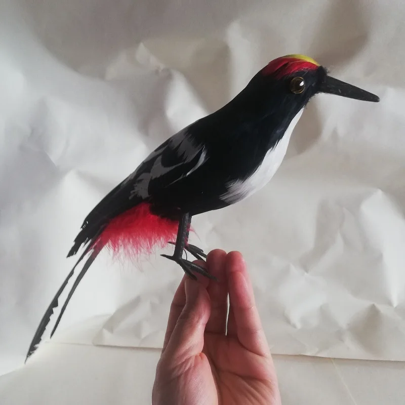 Foam&Feathers Artificial Bird About 32cm Feathers Woodpecker Bird Handicraft Home Garden Party Decoration Xmas Gift a1990