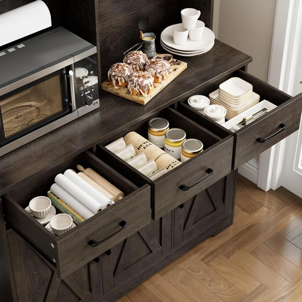 Mueble buffet rústico estilo granja con hucha y 3 cajones.