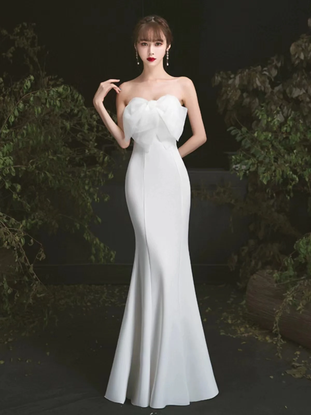 White Satin Evening Dress 2023 Simple Mermaid Formal Event Party Prom Gowns Bodycon Celebrity Dress