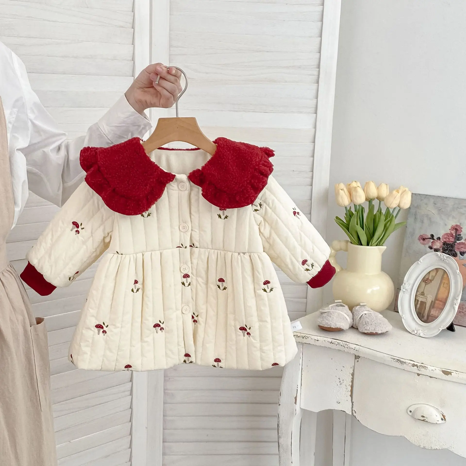 2025 Winter New Girls Cotton Padded Jacket Plus Velvet Thick Infant Warm Cardigan Coat Baby Girl Cute Embroidery Quilted Jacket
