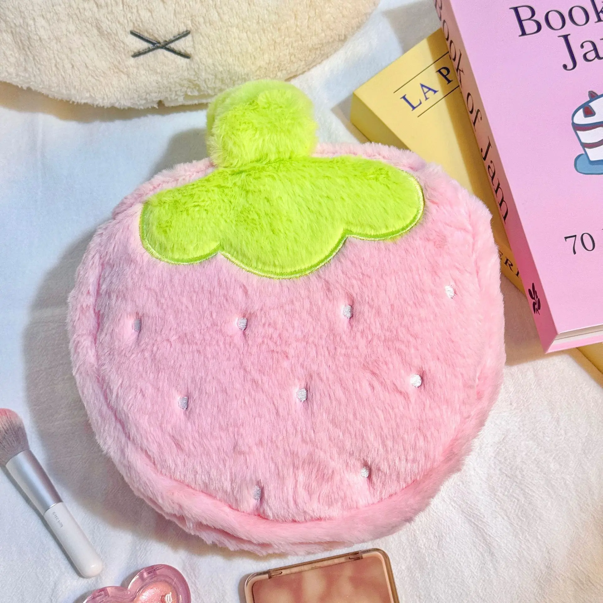 Strawberry Plush Cosmetic Bag Women Travel Wash Bag Handheld Large Capacity Skincare Organizer Cute Makeup Organizer Bags