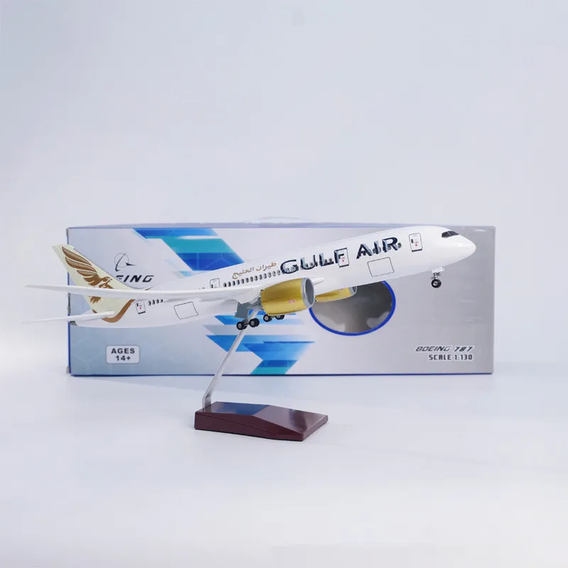 2024 New 1/130 Scale Gulf Air B787 Airline Airplane Diecast Resin Model Dreamliner Aircraft Plane Collection Decoration Gifts