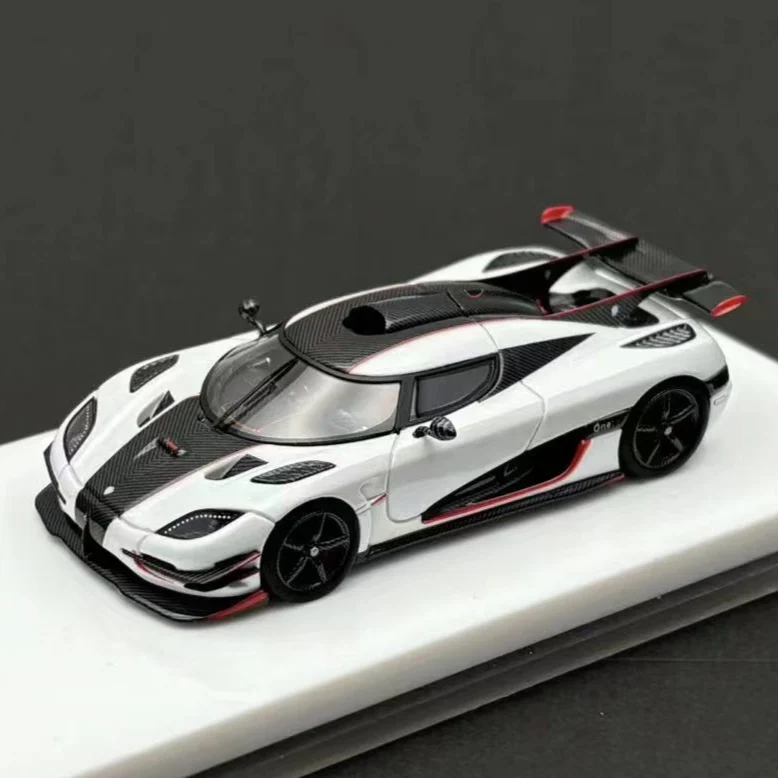 VMB 1:64 Koenigsegg one 1 White silver Blue resin car model collection decoration