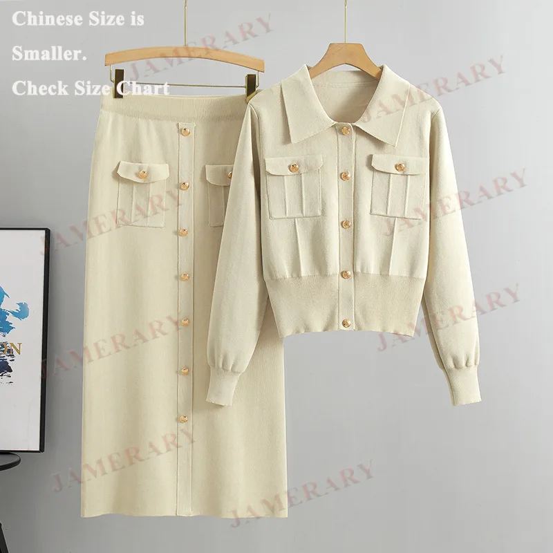 ชุดเซ็ตสองชิ้นถักนิตติ้งสไตล์ลำลองสำหรับฤดูใบไม้ร่วง เสื้อสเวตเตอร์แบบกระดุมแถวเดียวสำหรับผู้หญิง กระโปรงทรงสอบยาว ชุดสูทสำหรับฤดูหนาว