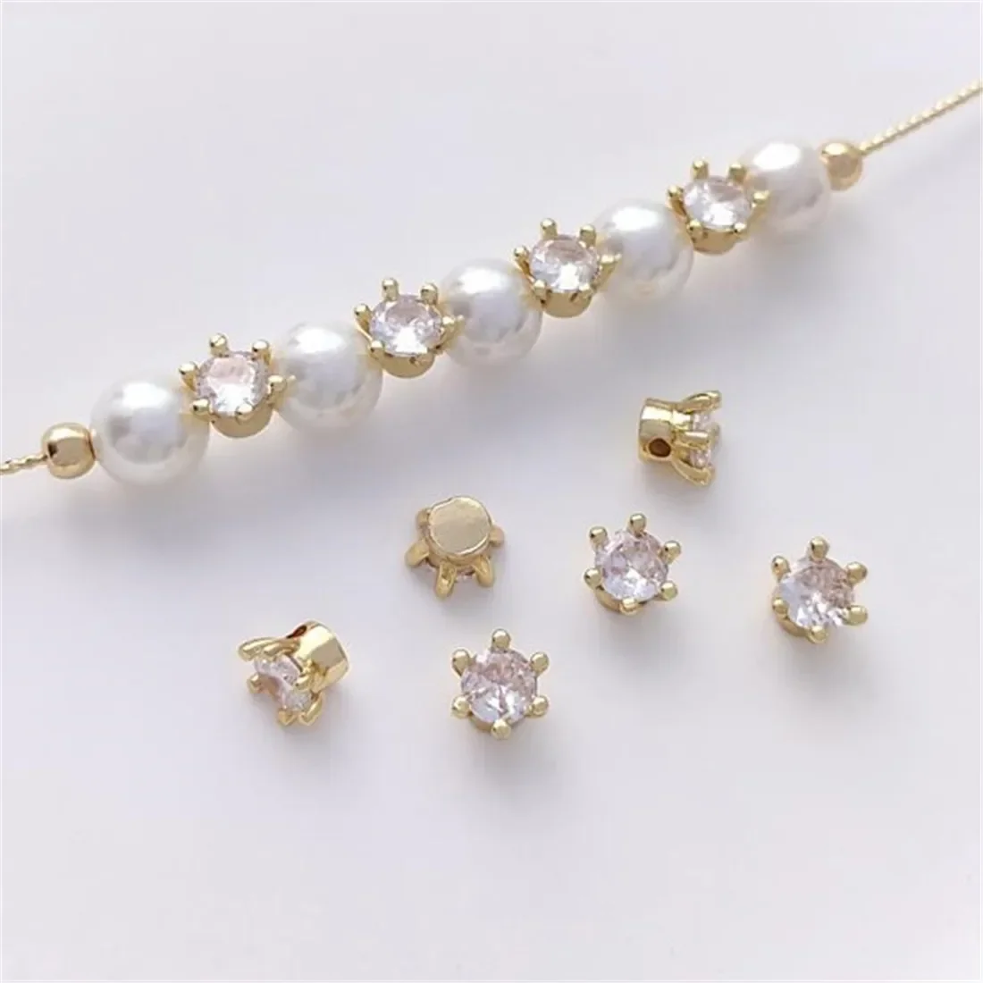 

14K Gold Clawed Zirconium Separated Beads Inlaid with Zirconia Crown Shaped Loose Beads DIY Pearl Bracelet Ear Jewelry Material