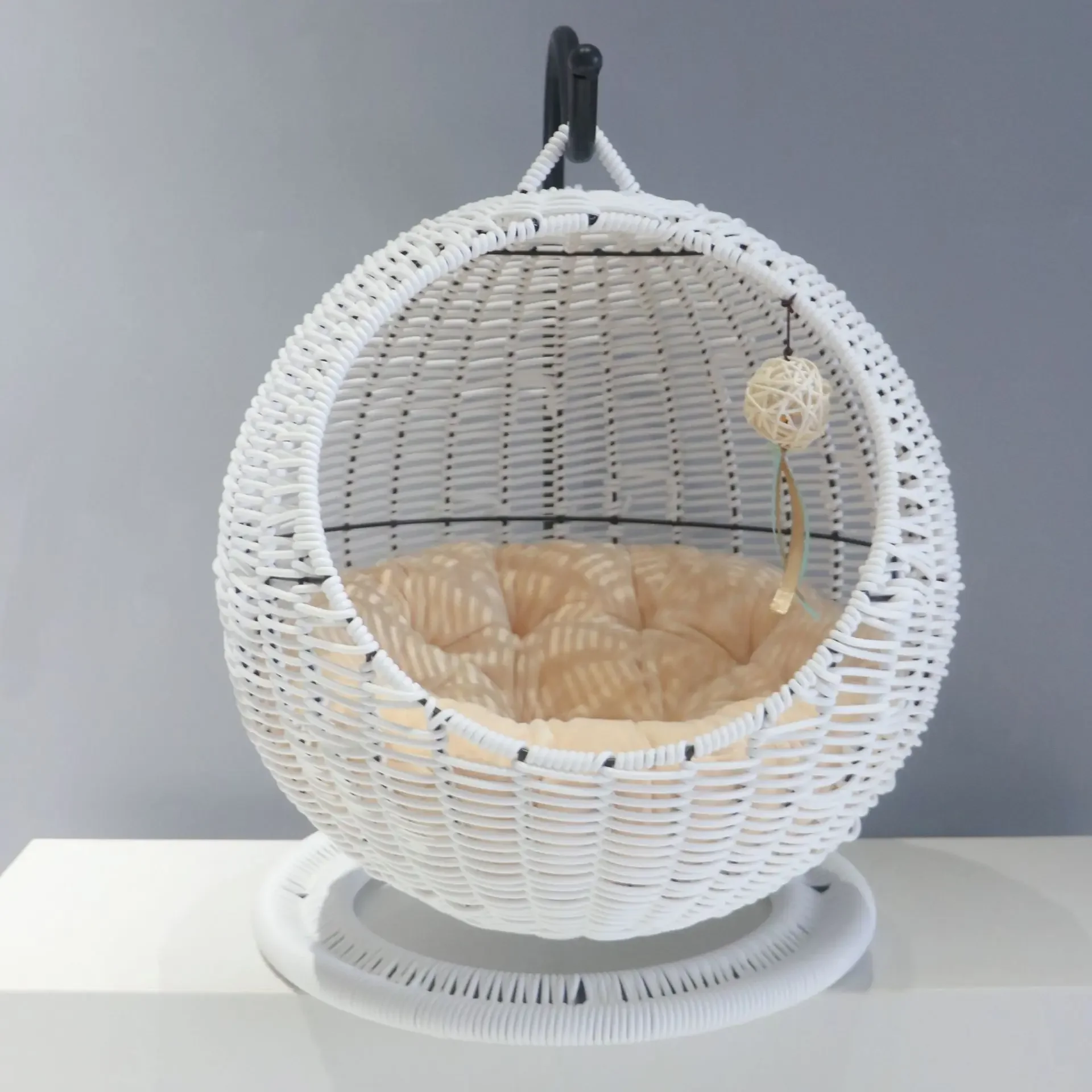 Internet celebrity semi-enclosed pet hammock cat nest cat cage round cat hanging bed basket rattan summerhammock