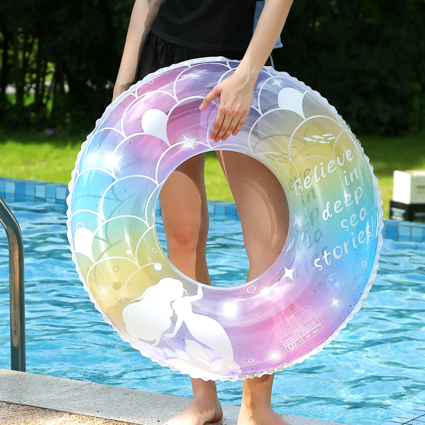 Anel de natação inflável em escala de sereia com brilho, braçadeira flutuante de piscina de segurança para meninas, natação de verão, 1 peça