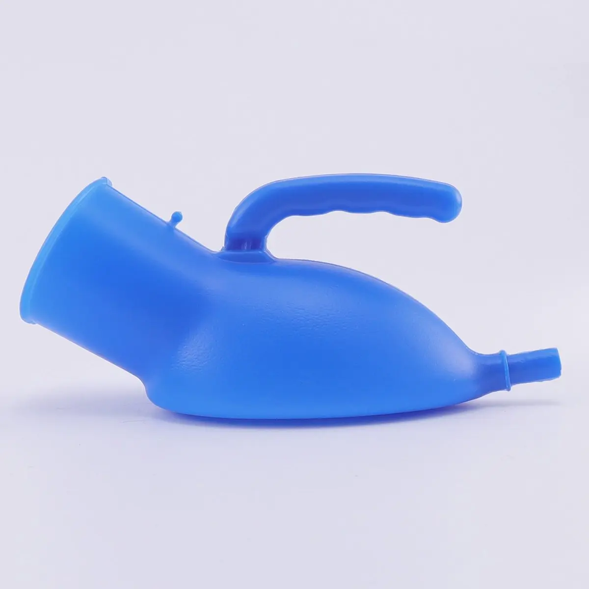 

1Set Urinal 2000Ml Portable Plastic Bottle Thickened Material Elderly Men Hospital Travel Camping Emergency Pee Funnel Tube Lid