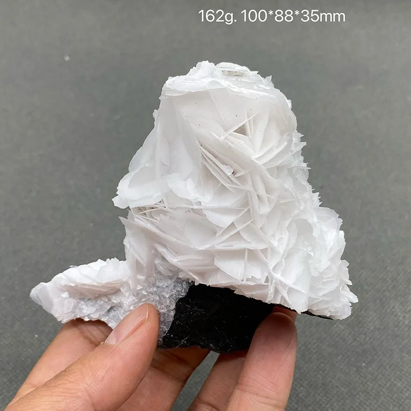 100%Natural white flake  fluorescence calcite（Fluorescent effect pink） rough specimen crystal quartz gemstone