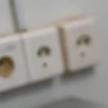 For Home Wiring Protection 15 Amp Circuit Breaker 230VAC Breaker Dual Voltage Compatibility Long-time Trip Function