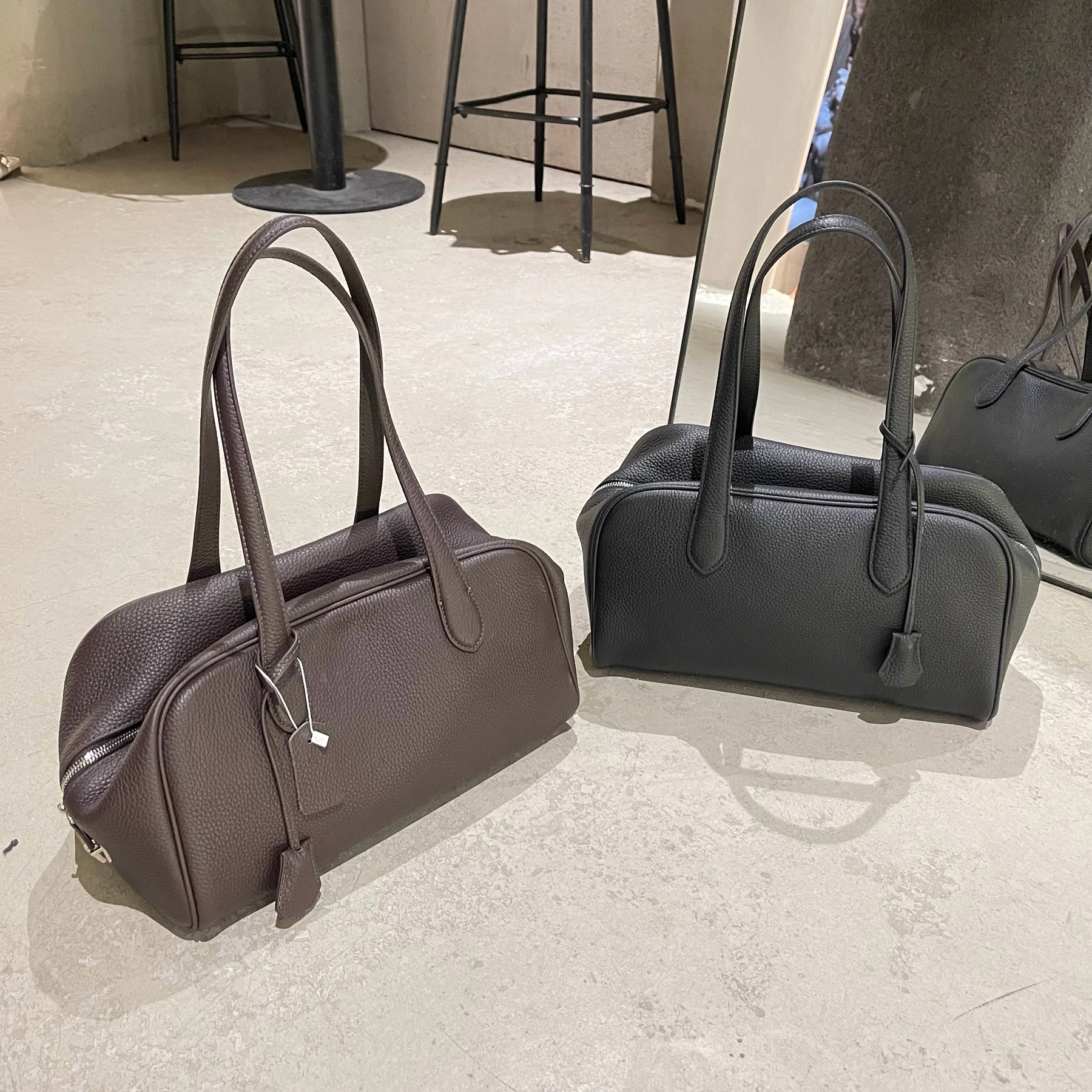 

Большая ручная кожаная сумка для боулинга Capaci, женская сумка Boston на одно плечо, повседневная простая женская сумка Sle