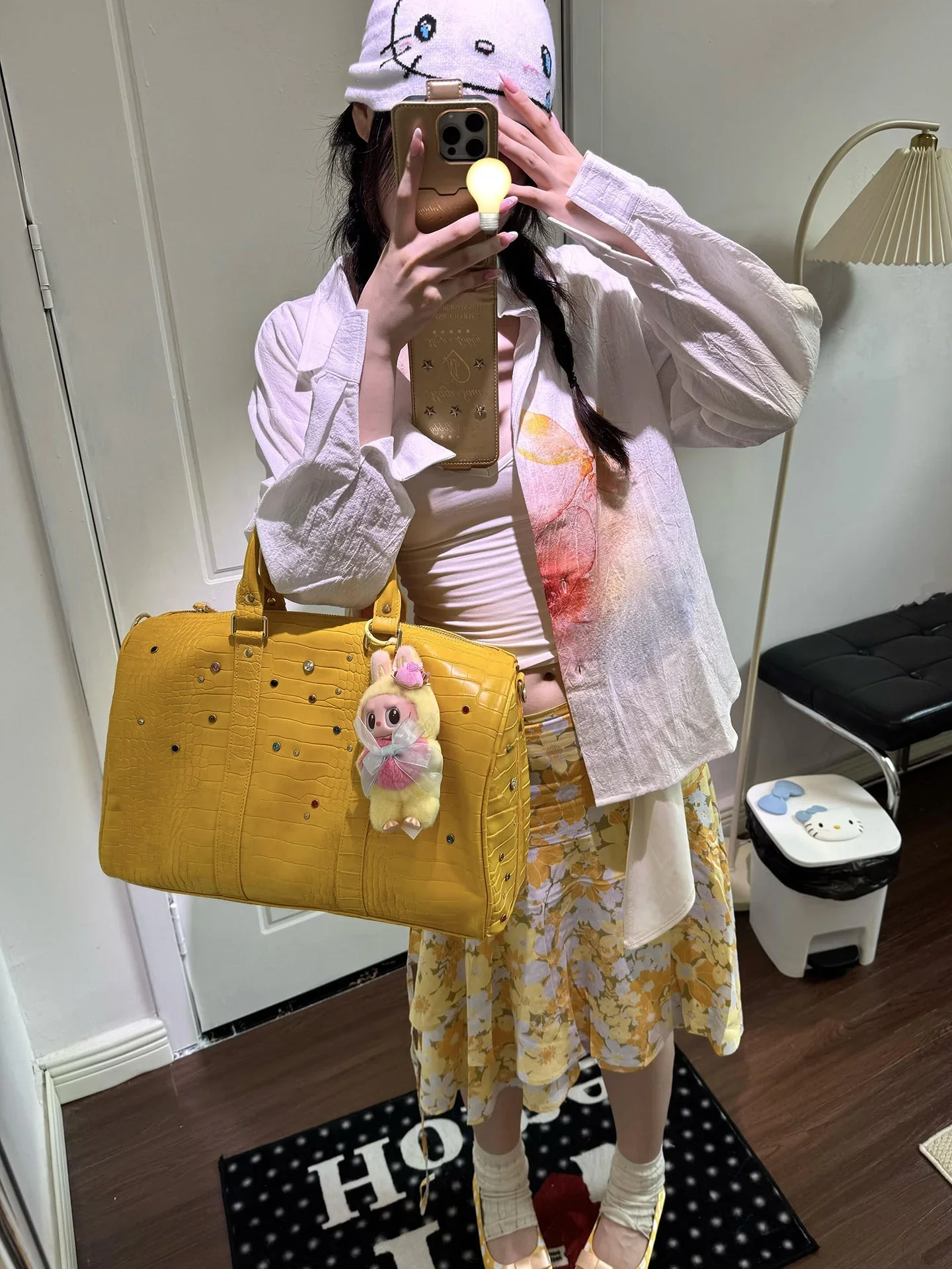 2026 Retro Crocodile Pattern Color Diamond Large Capacity Commuter Boston Travel Bag Casual Simple Style Handbag