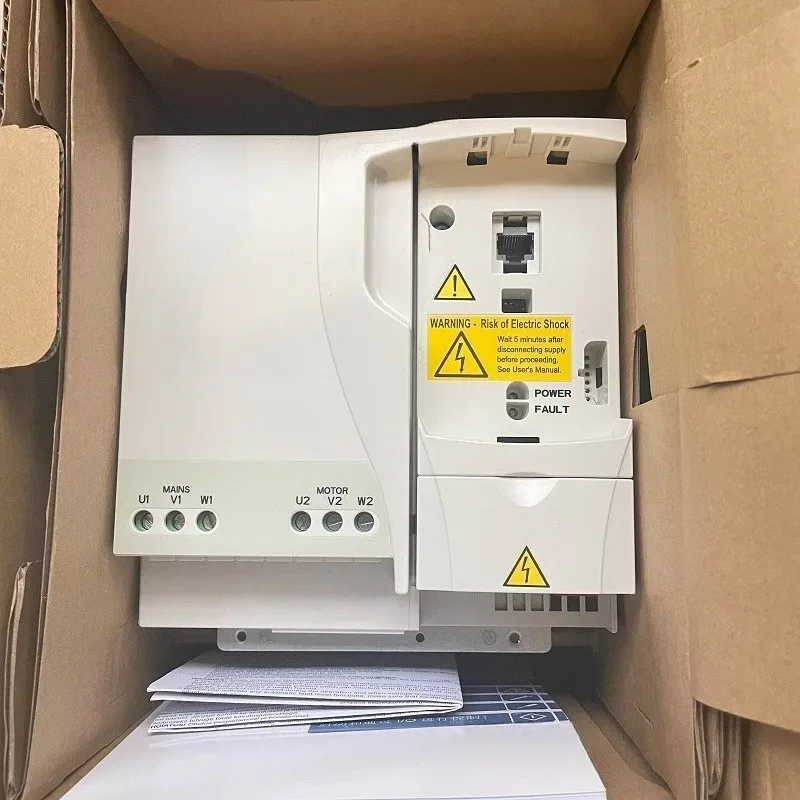 Pièces pour onduleur ABB ACS310-03E-08A0-4