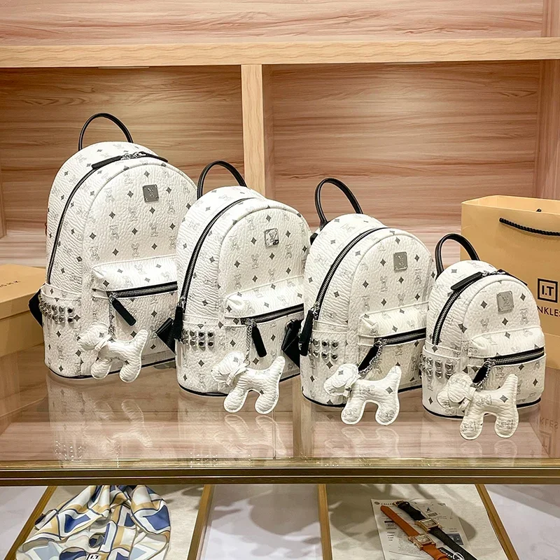 Sac à dos en cuir 2025, nouvelle mode printemps et été, design sense niche, sac à dos léger de voyage