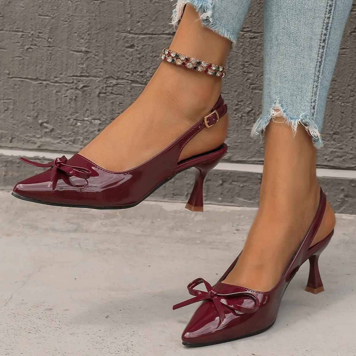 

Сексуальные женские туфли-лодочки с острым носком и ремешком на спине, лето 2022, женские туфли из лакированной кожи на тонком высоком каблуке, классические однотонные офисные туфли