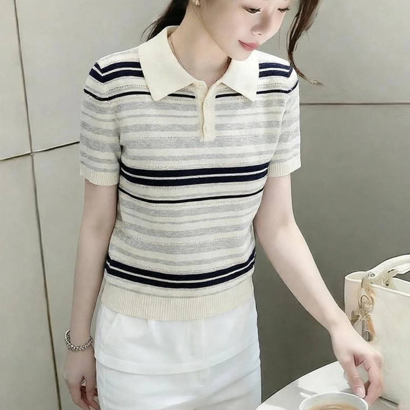 Slim Fit Ice Silk Neck Short Sleeve T-Shirt Women's Summer New Style Casual Striped Color Block Top Ladies Fashion
