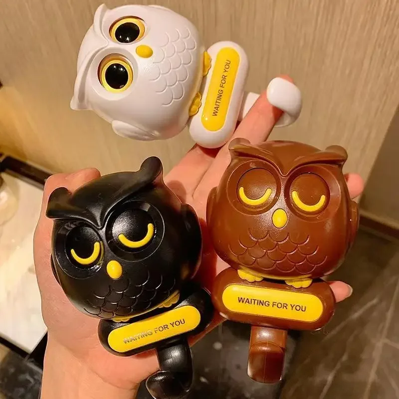 Funny Blinking Cartoon Owl Hook Punch-free Self-adhesive Key Hook Multi-functional Bathroom Porch Storage Rack Decorative Hooks