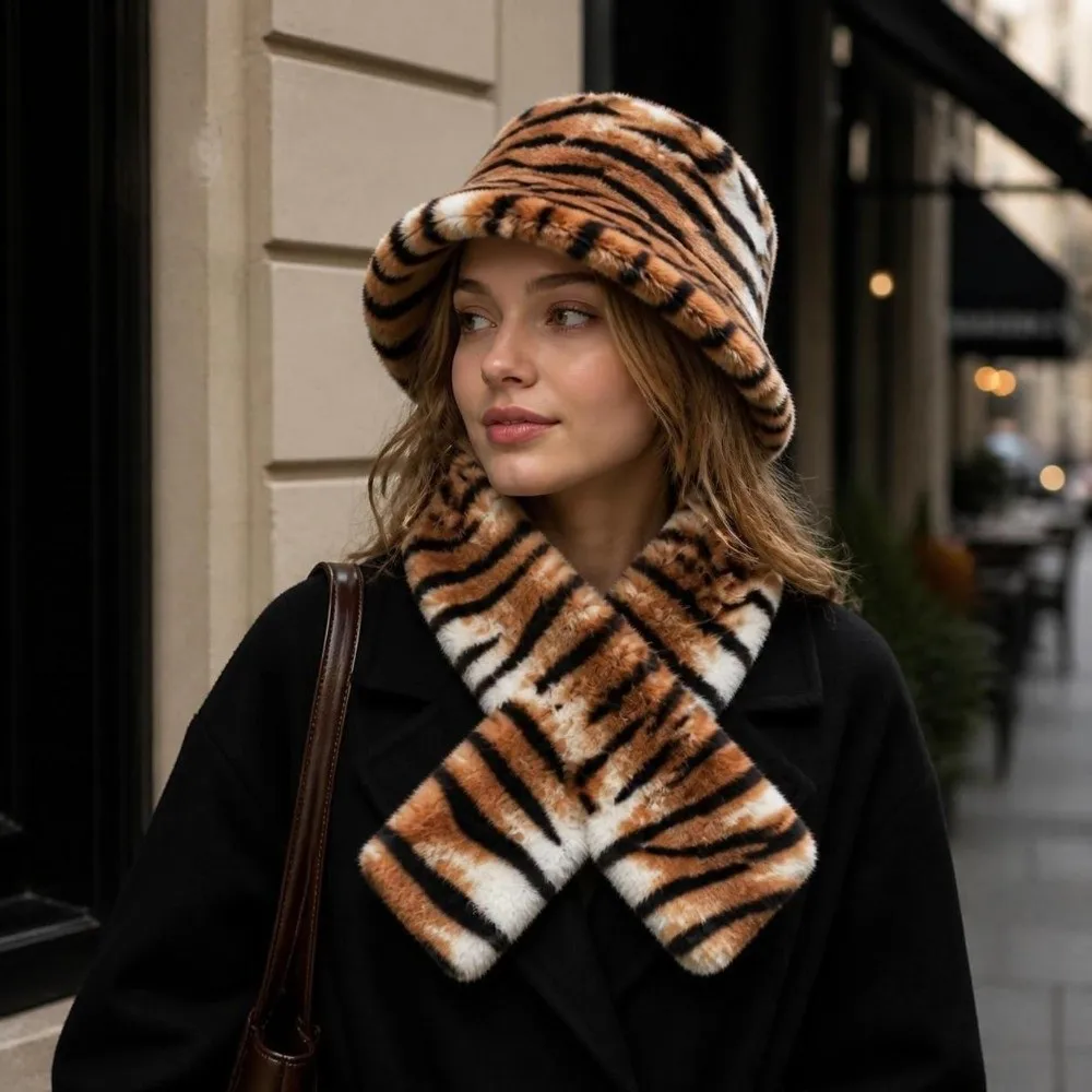 2-Piece Set Soft Faux Mink Fur Hat Anti-static Thermal Leopard Print Hat Warm Cross-tie Winter Hat Scarf Set