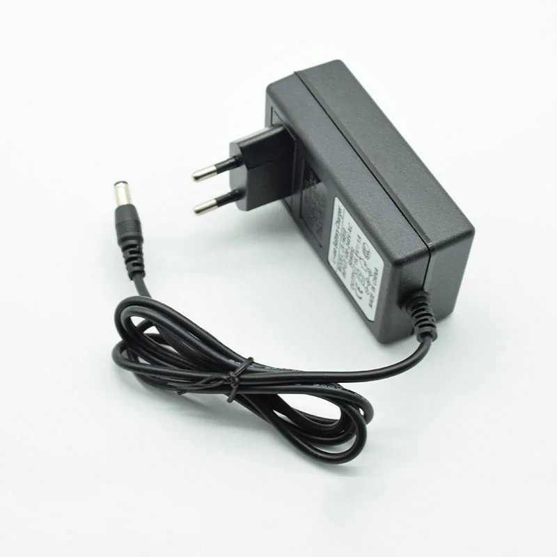 DC 8,4V 12,6V 2A 16,8V 2A 21V 1A Netzteil Ladegerät EU-Stecker 5,5mm * 2,5mm (2,1mm) 18650 Li-Ionen-Akku Adapter