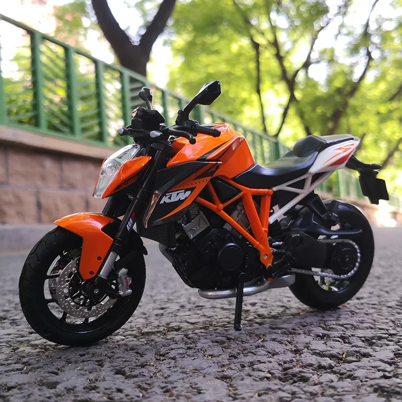 Maisto 1:12 KTM 1290 Super Duke R Alloy Motorcycle Model Simulation Diecast Metal Toy Motorcycle Model Collection Children Gift