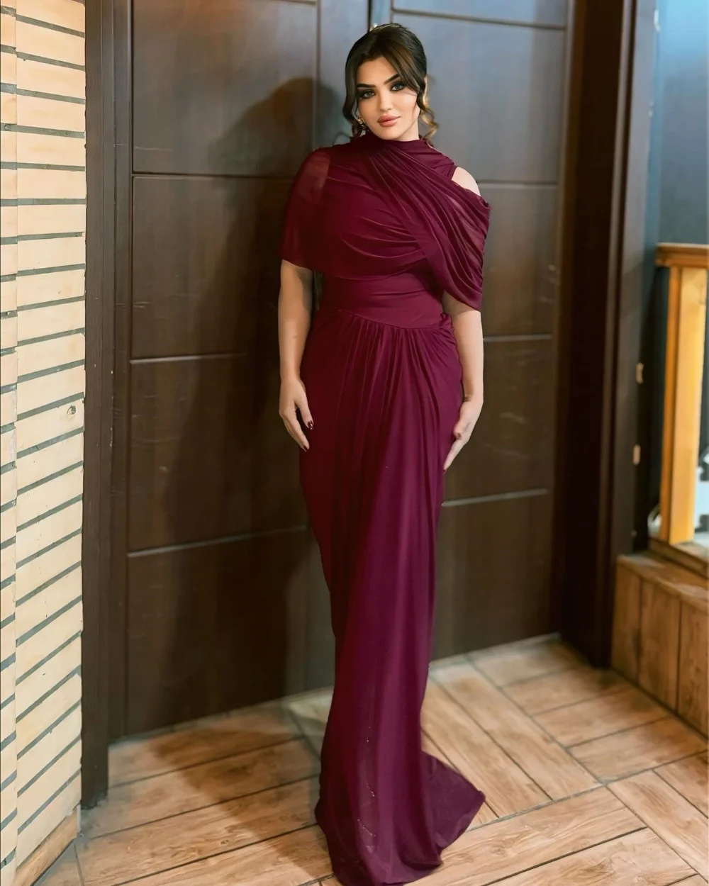 

Customized Simple Matching Chiffon Pleat Ruched Draped Straight High Collar Long Dresses Bespoke Occasion Dresses Exquisite