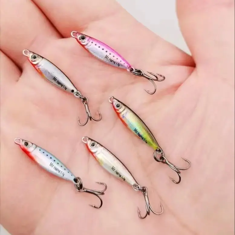 1pc 3D Micro Sized Iron Plate Bait 1.5/3/5g Mini VIB Lure Metal Cast Jig Spoon Micro Sequin Fishing Lures Artificial Bait Pesca