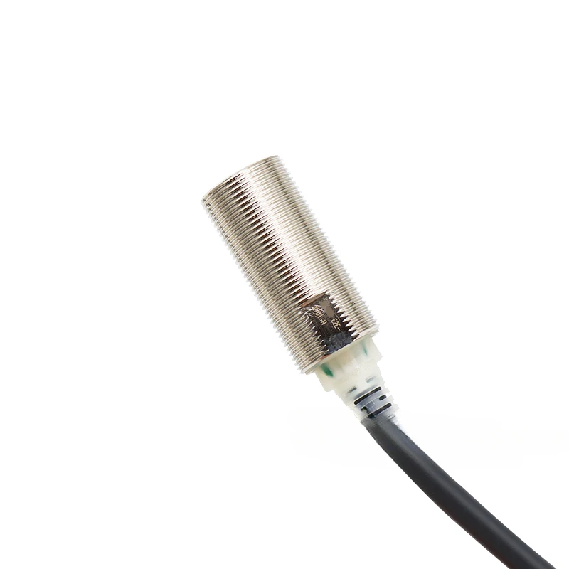 

New original genuine proximity switch sensor E2E-X7D1-N-Z/E2E-X7D2-N M18 thread