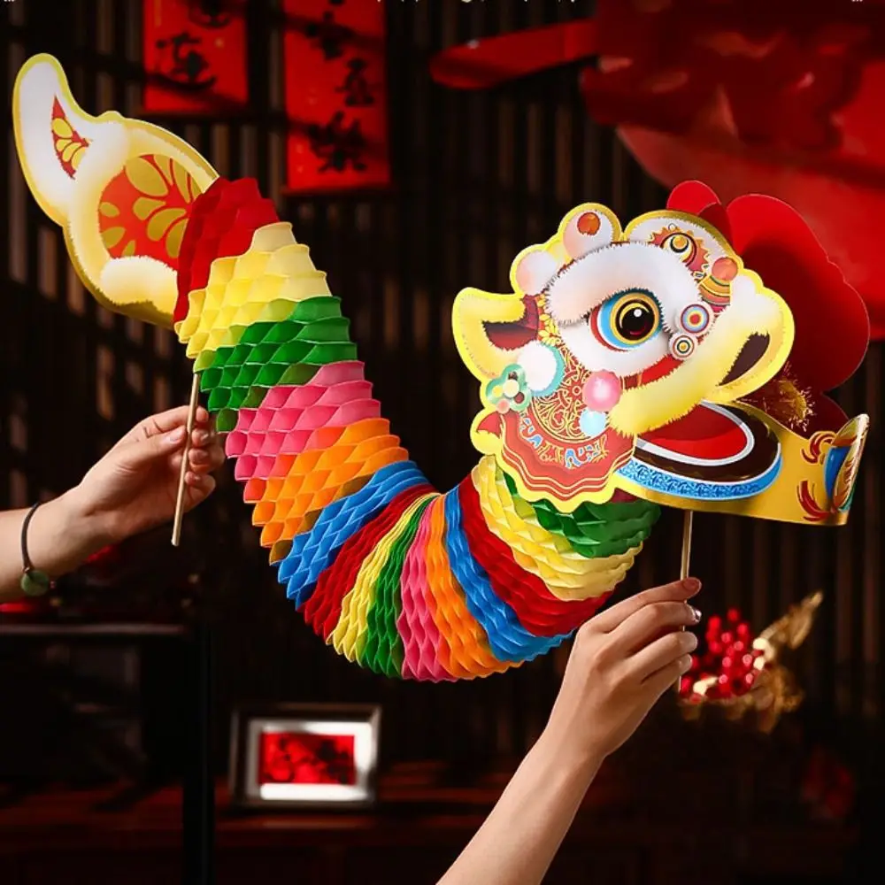 

Chinese Style Paper Dance Dragon Handmade Handicrafts Chinese Handheld Dragon Hanging Decoration Spring 3D Decoration