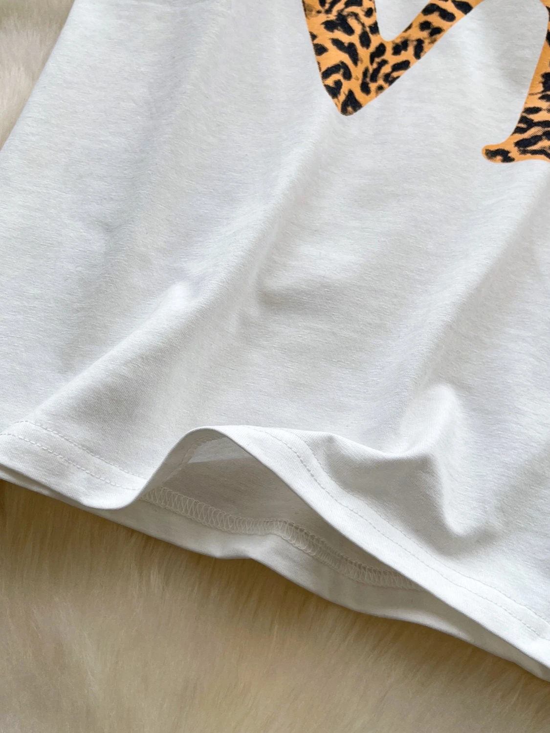 Foamlina été femmes t-shirts 2025 nouvelle mode col en V à manches courtes lèvres rouges lettres imprimer coupe ample pull haut usage quotidien