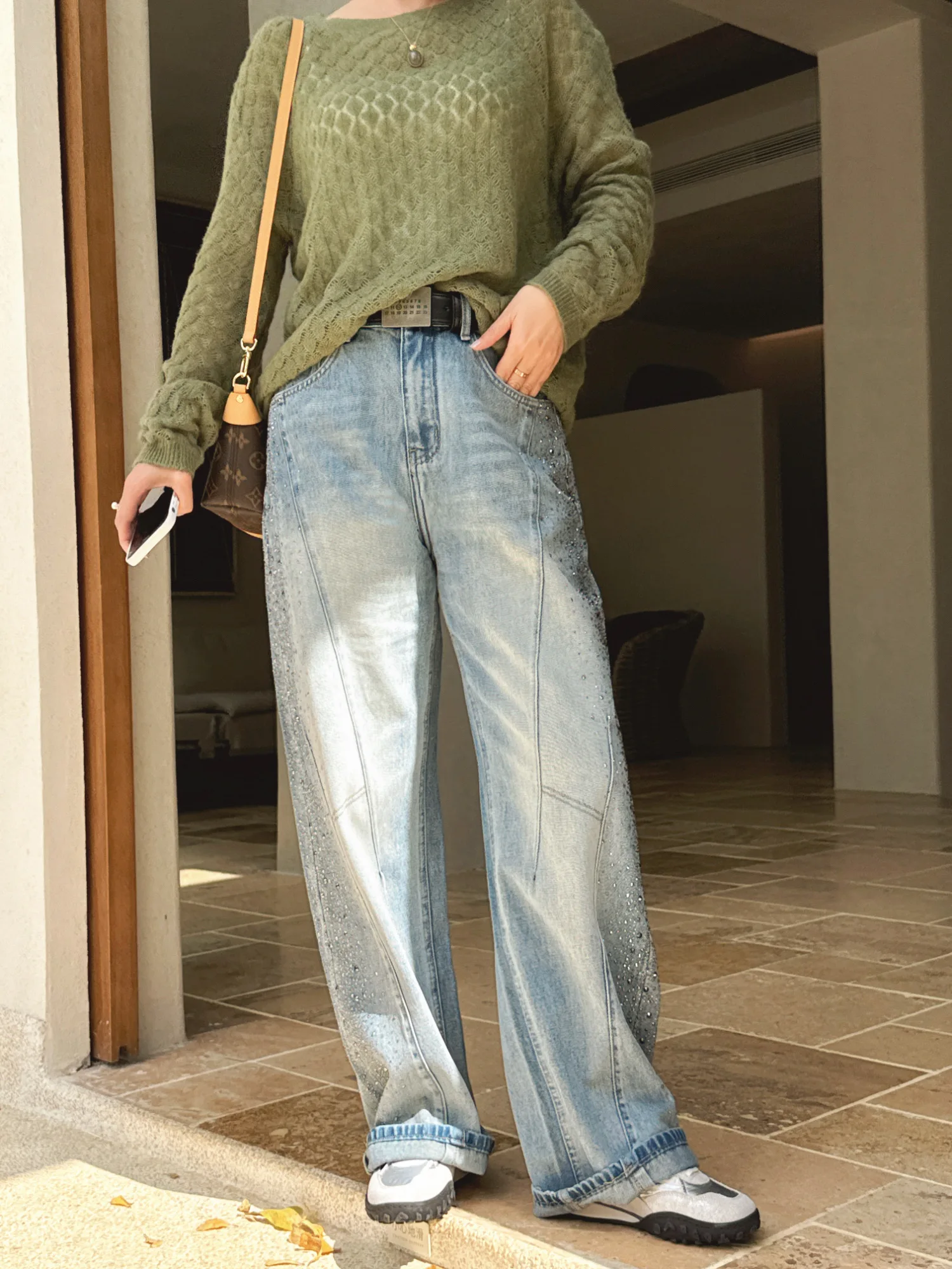 

Faionable Wide Leg Casual Jeans with Rhinestone Embelliment And Belt l Waist Spring 2026 Y338 Ladies Stand Fit