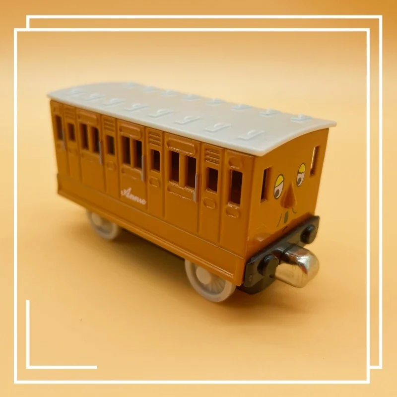 المغناطيسي توماس والأصدقاء قطار لعب الأولاد دييكاست السكك الحديدية مولي هانك فرديناند صدئ بطة دونالد المعادن نموذج هدية عيد ميلاد