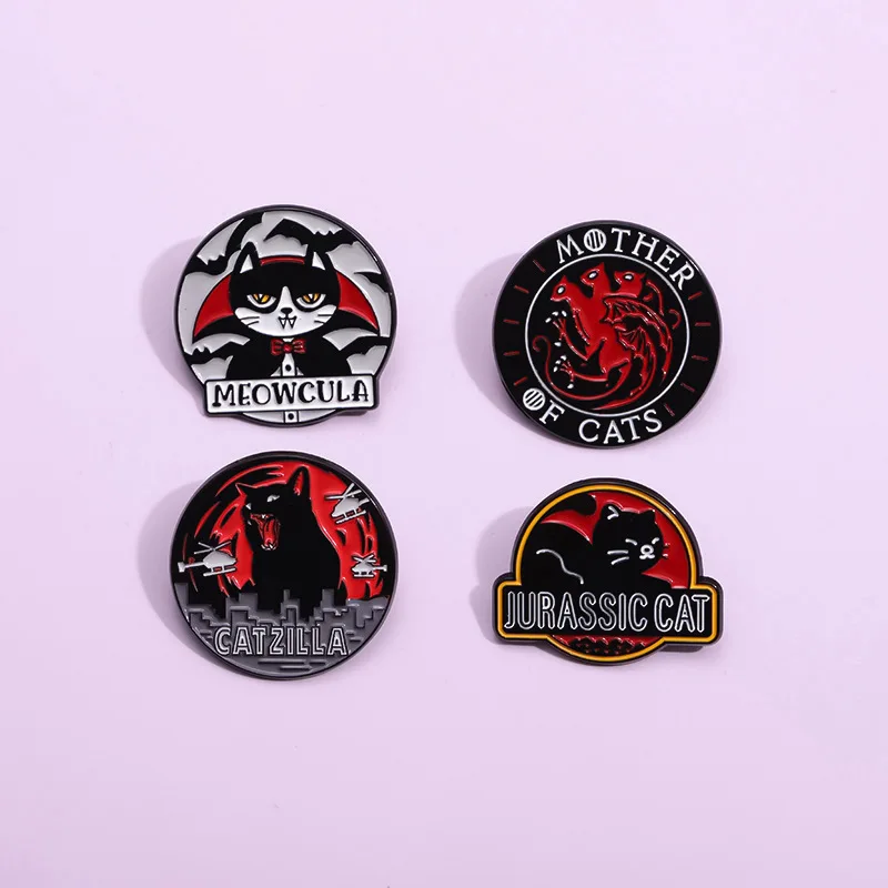 Alfileres de esmalte de gato Jurásico gótico creativo, broches de murciélago de Madre de gato, accesorios de Halloween, insignias de solapa únicas, regalo al por mayor