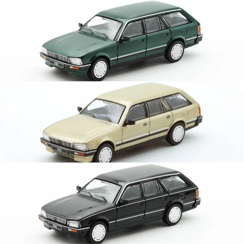 

DCT 1:64 505 SW LHD литая модель автомобиля