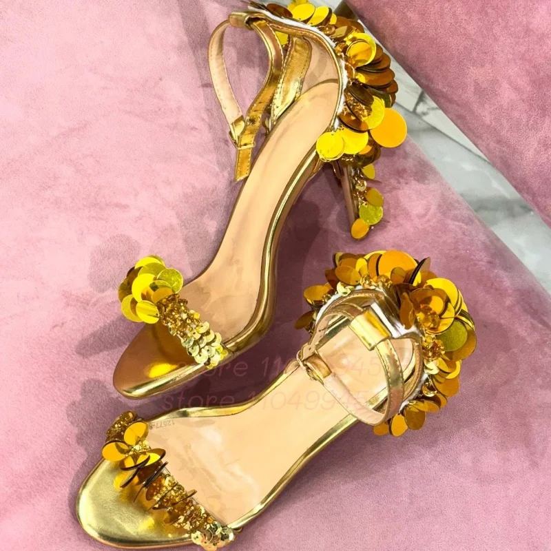 

Gold Bling Flower Ankle Strap Thin Heels Women Buckle Strap Open Toe Cover Heel Sandals Lady Elegant Luxury Party Wedding Shoes