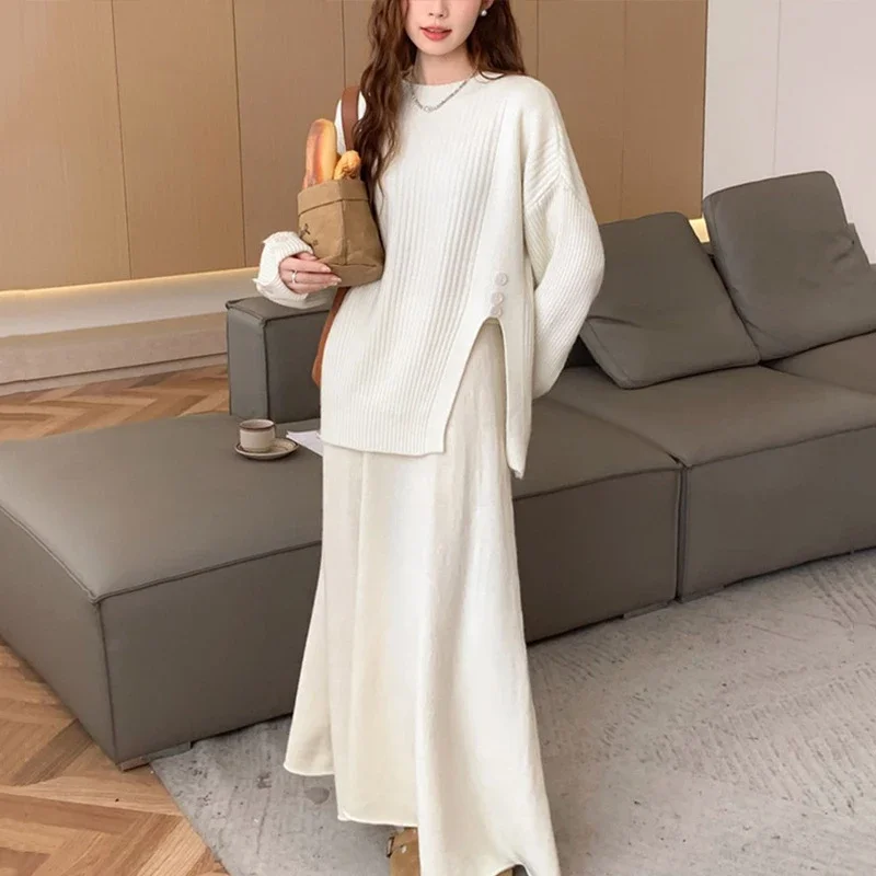 Design irregolare da donna Spessore ed elegante maglione lavorato a maglia con spacco Gonna donna a pieghe con volant Set due pezzi Girocollo Pullover Outfit
