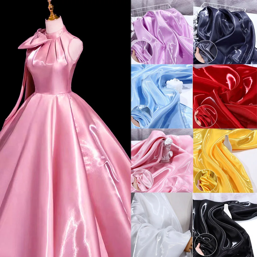 Tela satinada drapeada líquida, poliéster reflectante de alta densidad y pesado para vestidos de novia de alta costura, estilo de escenario de diseñador