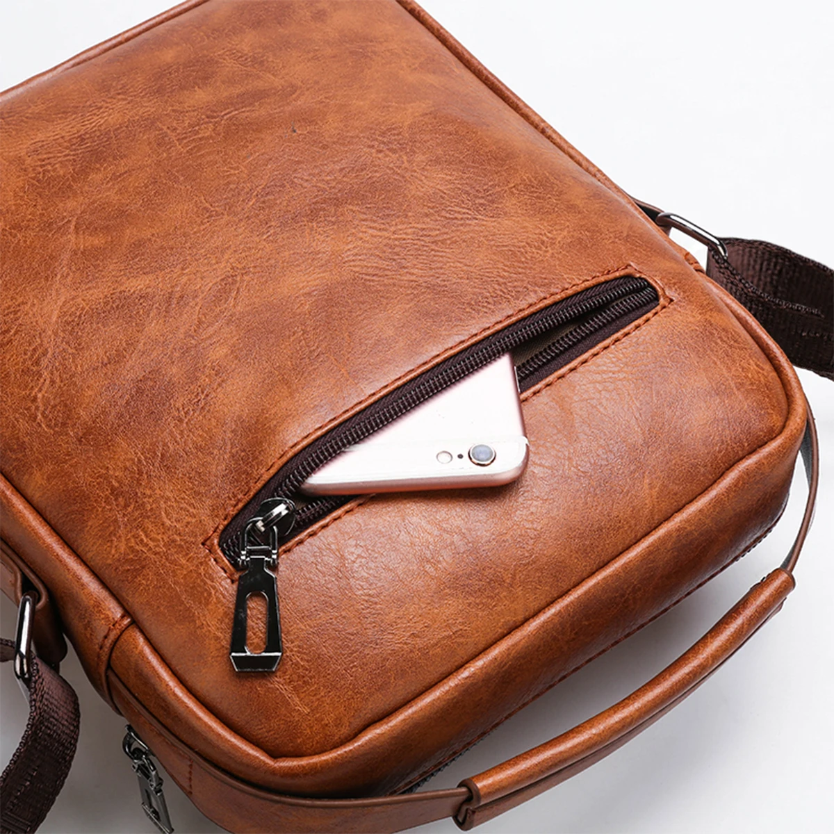 حقيبة صدر متعددة الوظائف للجنسين - مبطنة من البولي يوريثان مع حزام قابل للتعديل، حقيبة كروس بسحاب ذات سعة كبيرة للتنقل