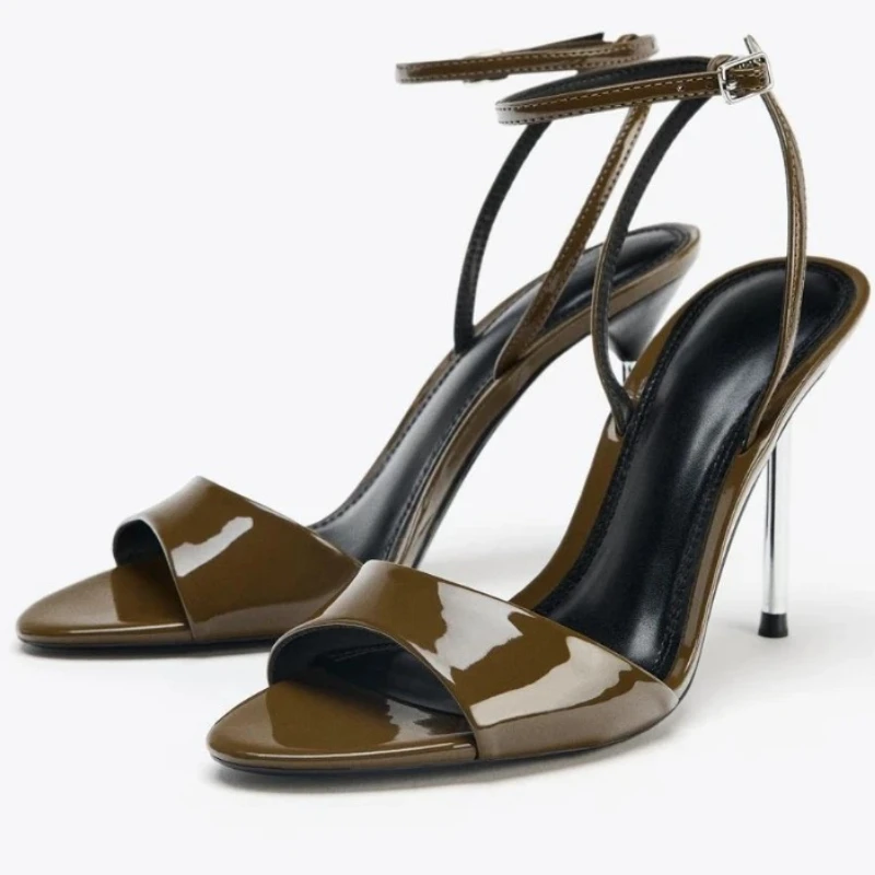 

Сексуальные туфли-лодочки из лакированной кожи на металлическом каблуке, женские сандалии, новые летние туфли с ремешком на щиколотке, банкетная обувь для вечеринок, женские свадебные туфли на тонком каблуке