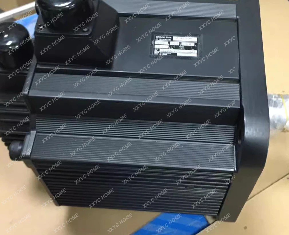 Двигатель R88M-1L3K030C-S2/1M2K020C/1L530F-BS2/W3K010H/T