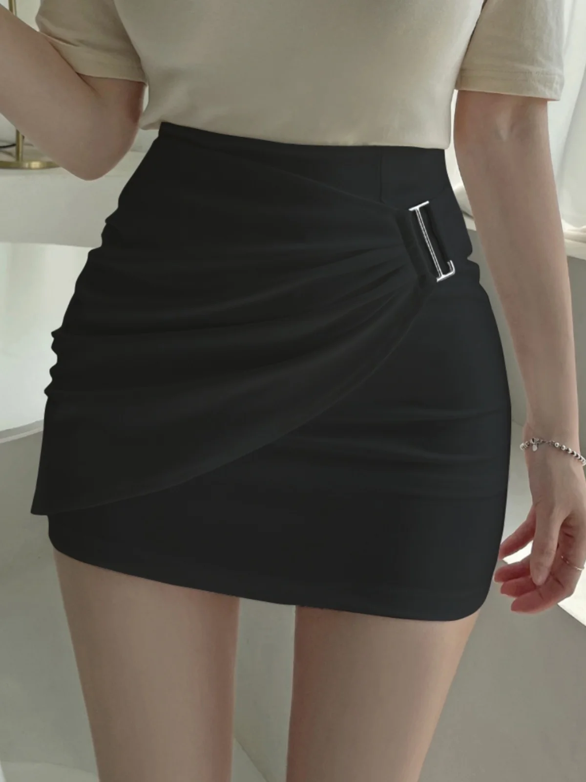 Gonna bianca per pendolari OL ort Gonna aderente a pieghe a vita alta elastica attillata estiva da donna coreana Sle